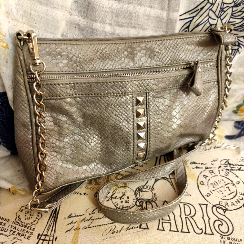 Carlos Santana Silver Zipper Crossbody Bag / Purse